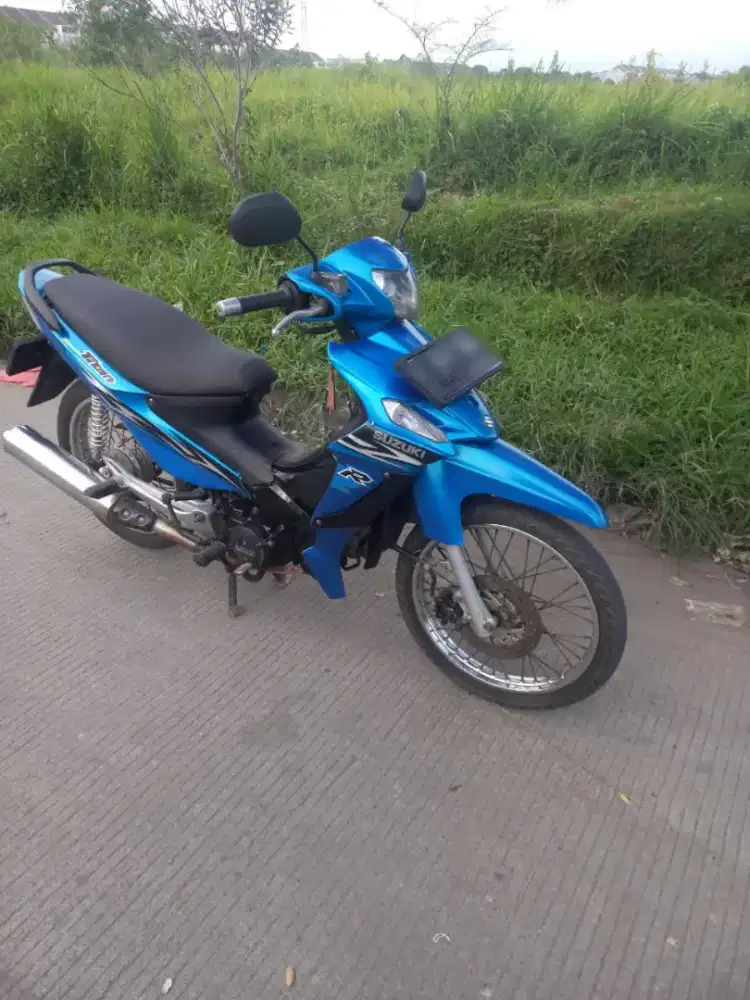 Smash Titan R 2010 Mulus Lengkap