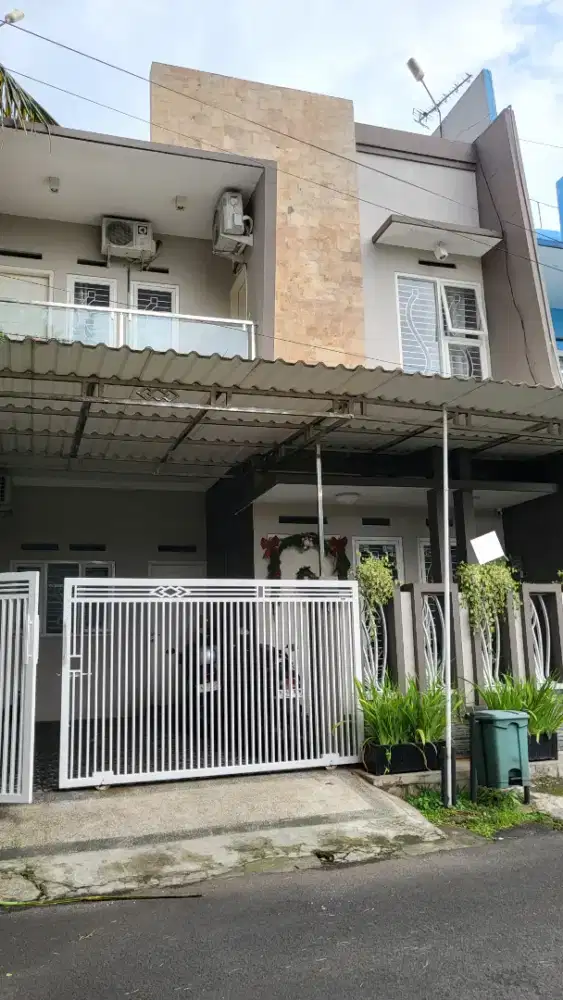 Jual Rumah Taman Sulfat siap huni