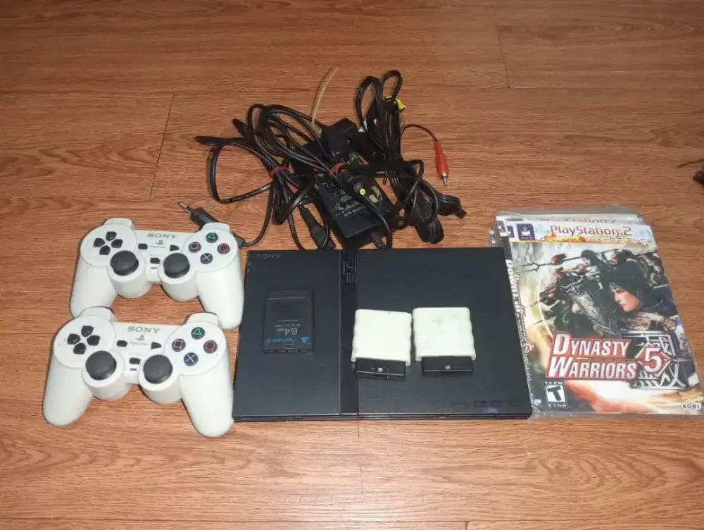 Paket lengkap PS 2 siap main-harga terjangkau