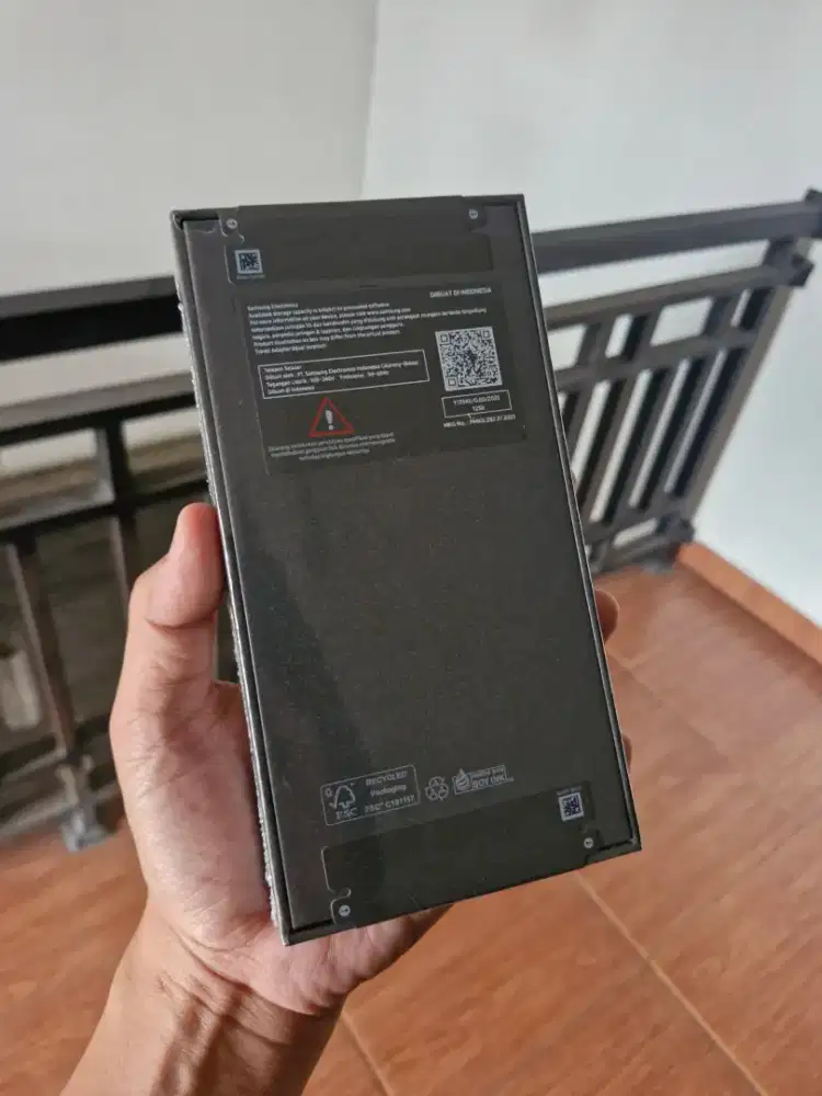 NEW SAMSUNG GALAXY S25FE SEIN 8/256 BARU MASIH SEGEL, JUAL CEPAT AJA