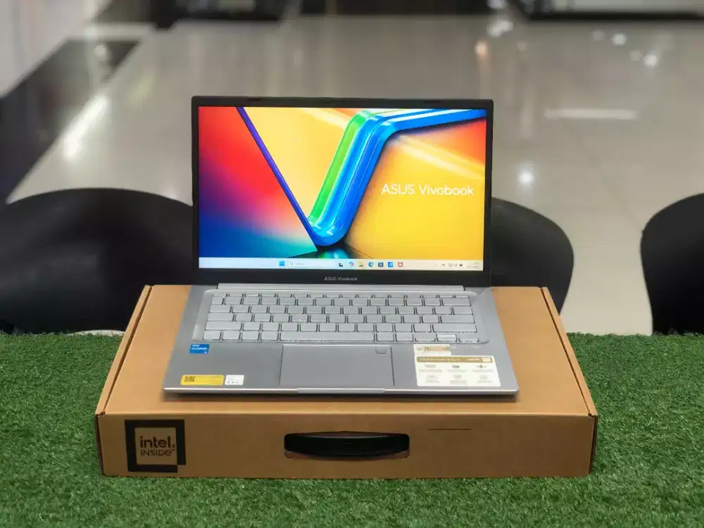 Asus Vivobook 14 | Core i3 gen 13 | Ram 8 GB | Ssd 256 Gb | Fullset