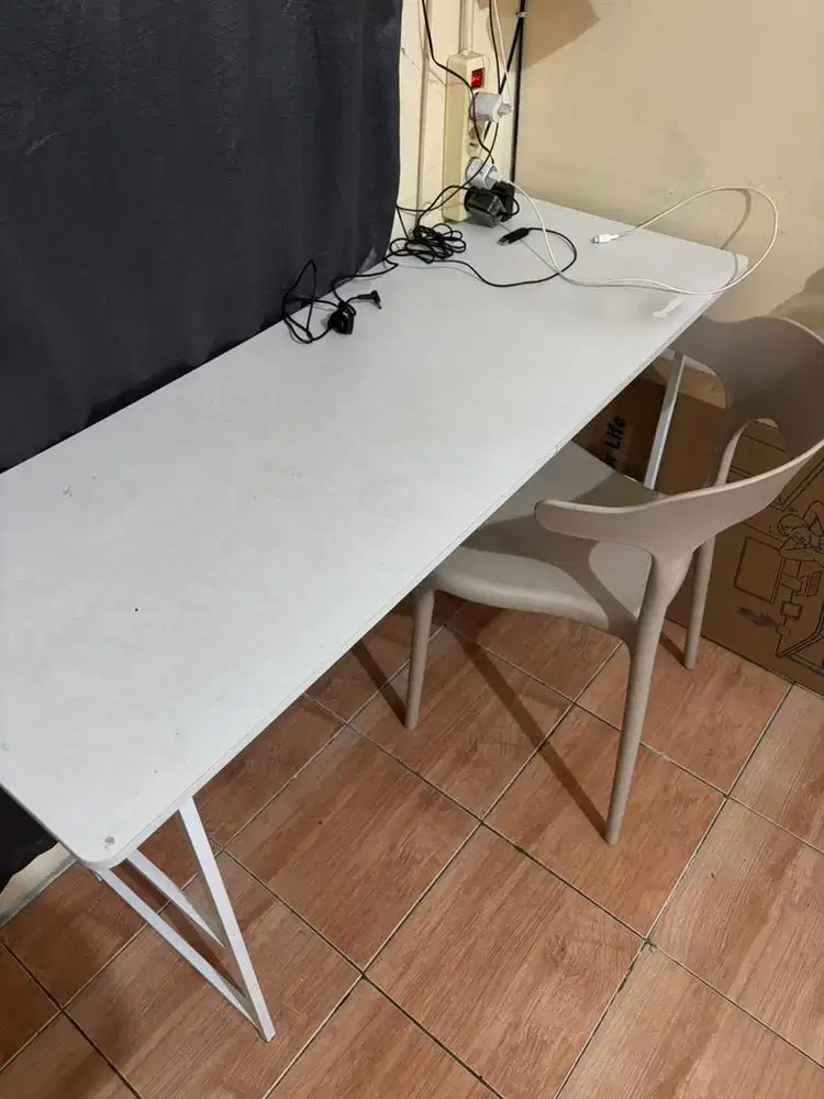 DIJUAL 1 SET MEJA & KURSI KERJA