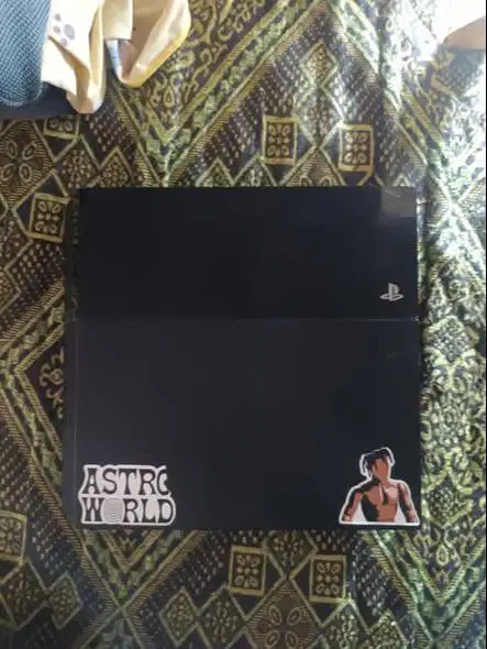 JUAL PS 4 FAT 1 TB 3 JUTA NEGO SAMPE DEAL