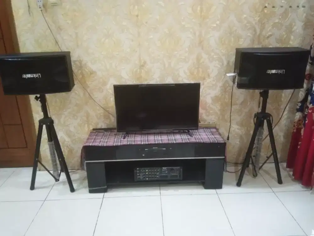 Di jual satu set