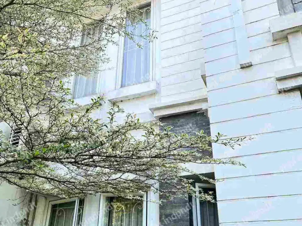 rumah rapi siap huni di Legenda wisata