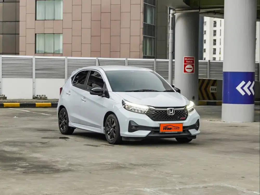 HONDA BRIO RS 1.2 CVT METIC 2024