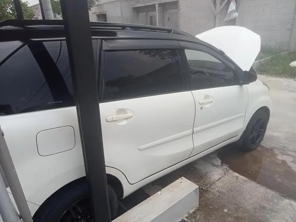 Daihatsu Xenia 2014 Bensin