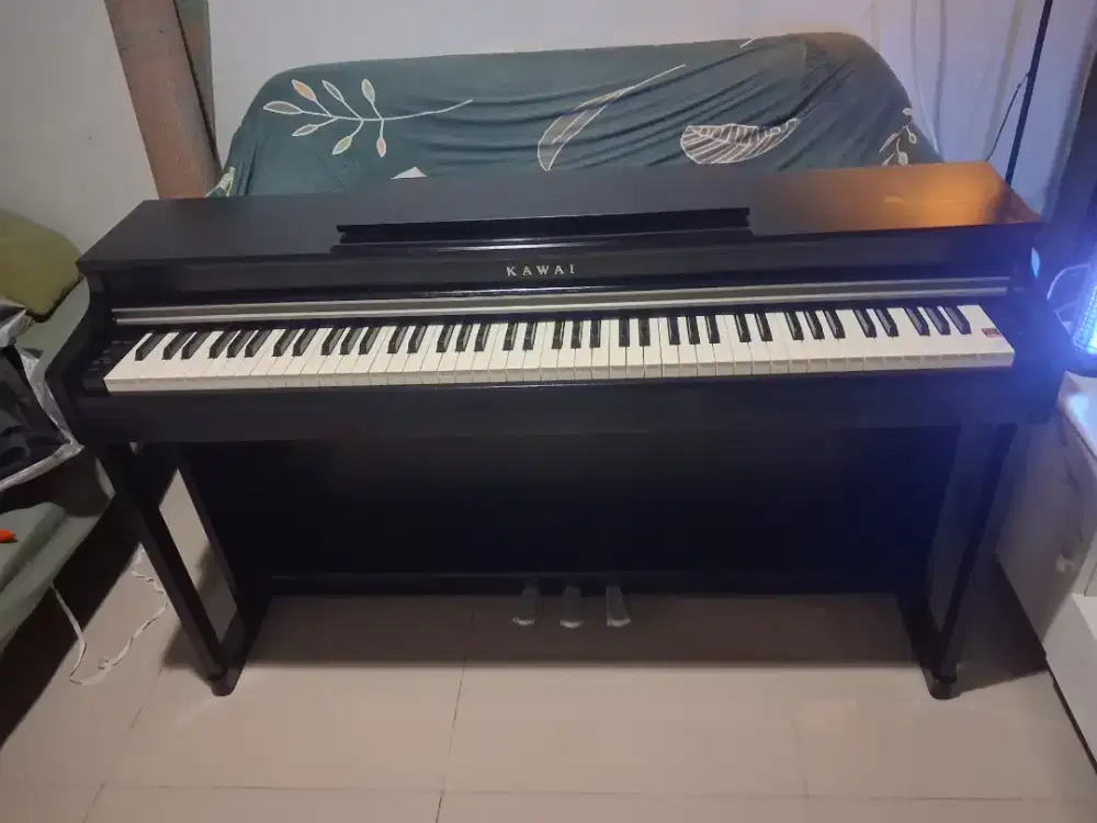 Piano kawai cn25