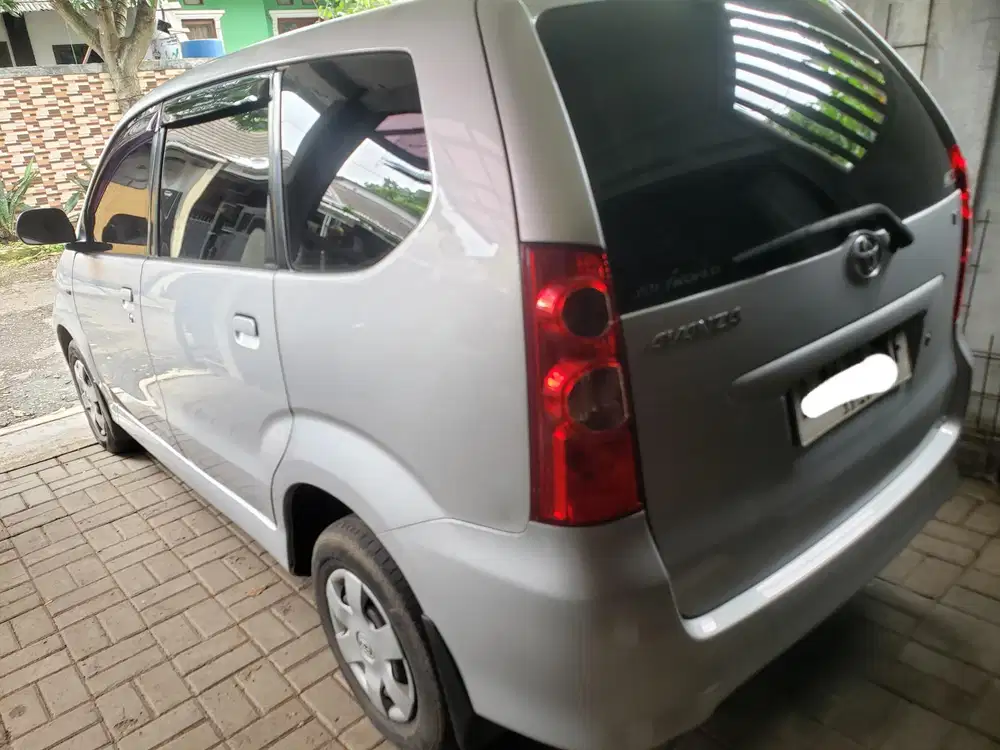 Toyota Avanza 2010 Bensin