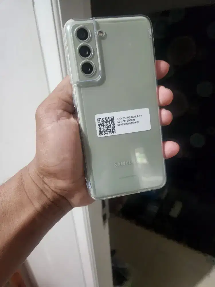 Samsung S21 Fe 256gb minus green light