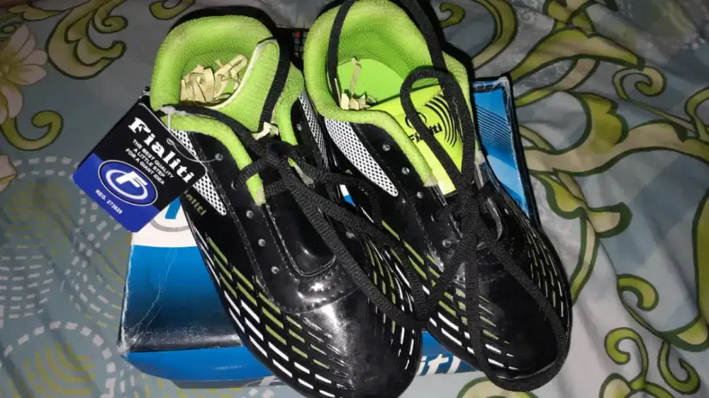 Jual sepatu futsal anak uk 34