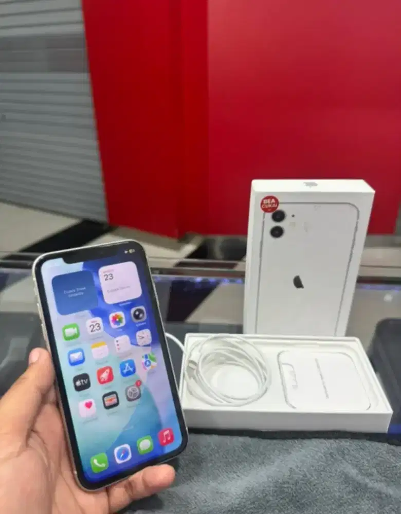 IPHONE 11 128 IBOX . CASH / CREDIT BUNGA 0% . TANPA DP