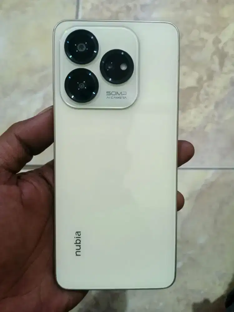 Nubia V60 Design Mulus Bisa TT