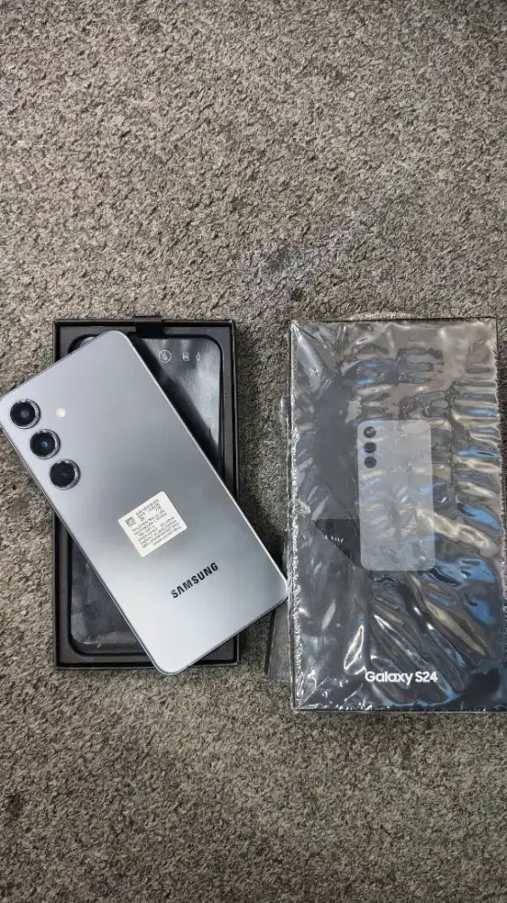 Samsung s24 basic 8/256gb