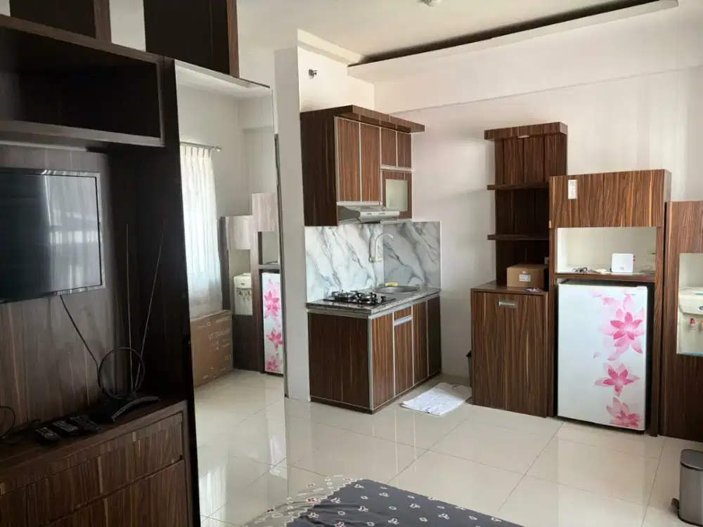 Disewakan bulanan apartemen diatas mall, 1 kamar tower penelope