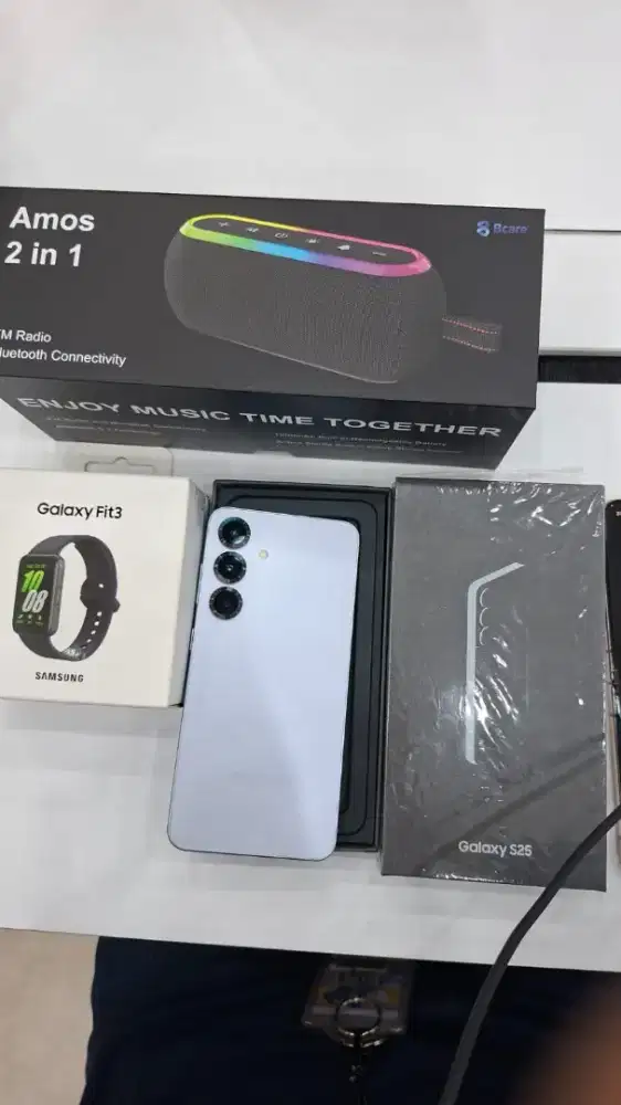 New Samsung S25 Basic