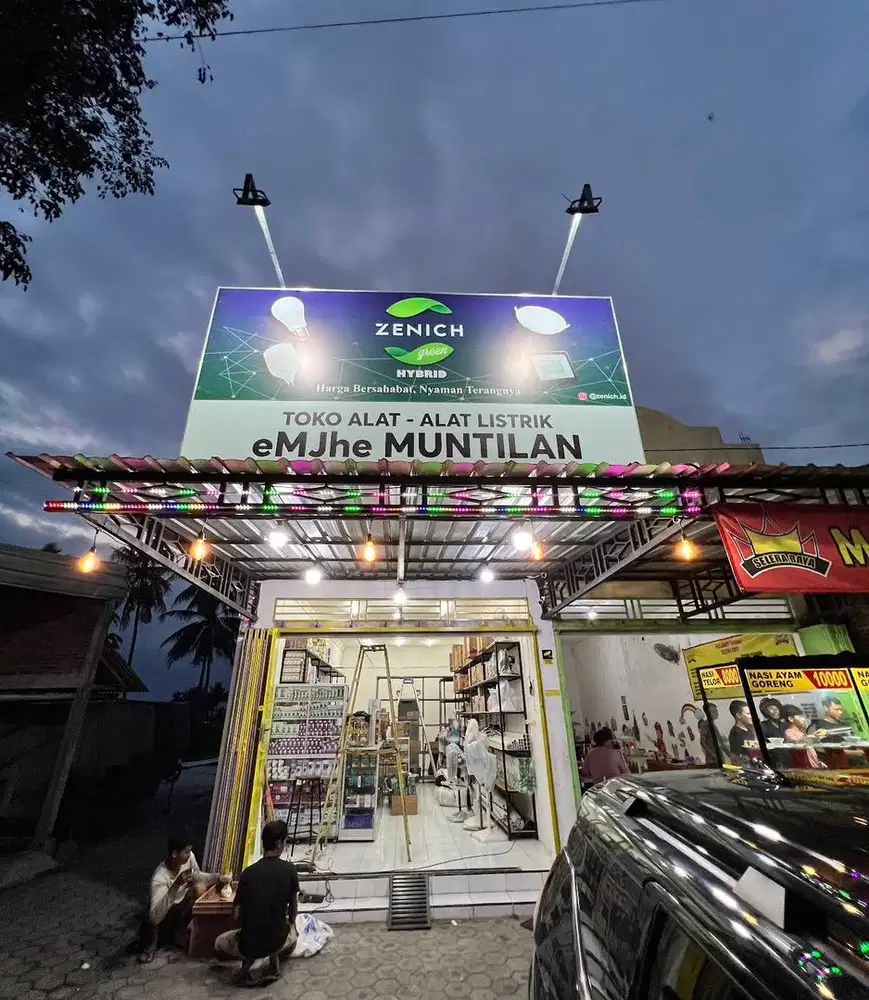 Karyawan Toko Listrik Emjhe Muntilan