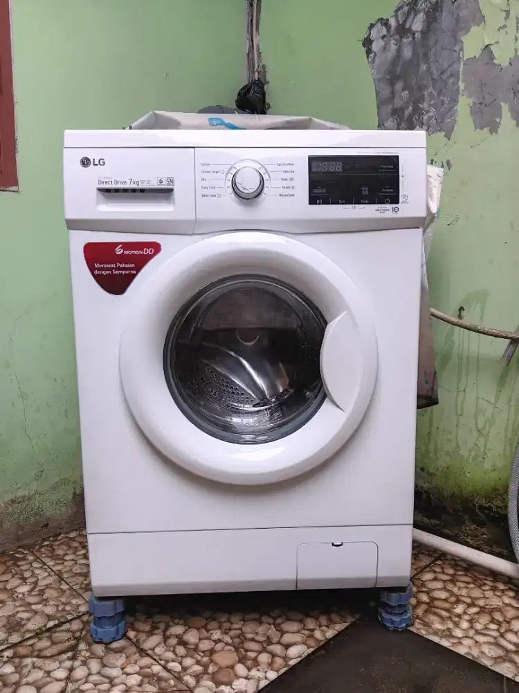 LG FRONT LOADING 7KG TYPE FM1007N3W