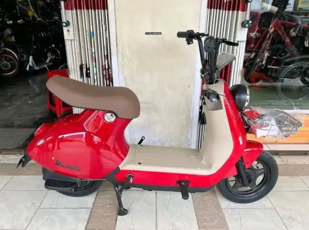 Sepeda listrik bkasi