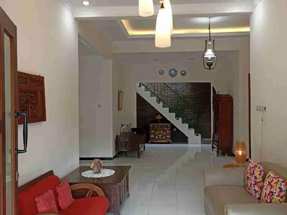 Jual - Rumah Nyaman Rapi Siap Huni di Pondok Chandra, Sidoarjo