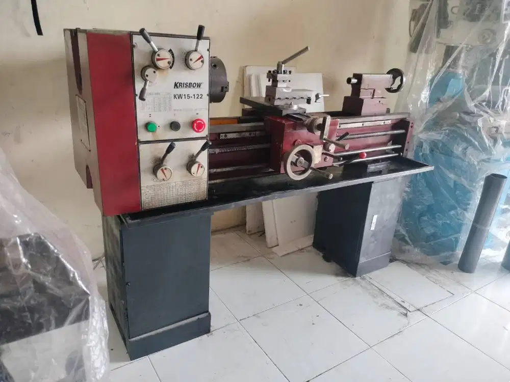 Mesin Bubut Krisbow KW15-122 Listrik 1 Phase 220V