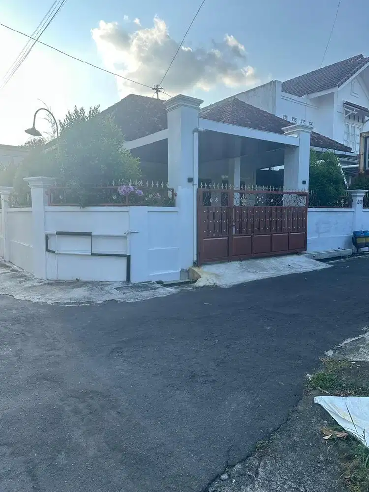 Rumah 1 lantai cantik mewah di KLATEN