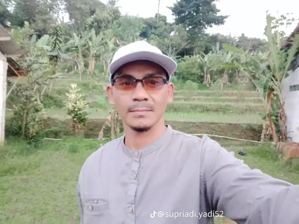 Cari pekerjaan apah ajah