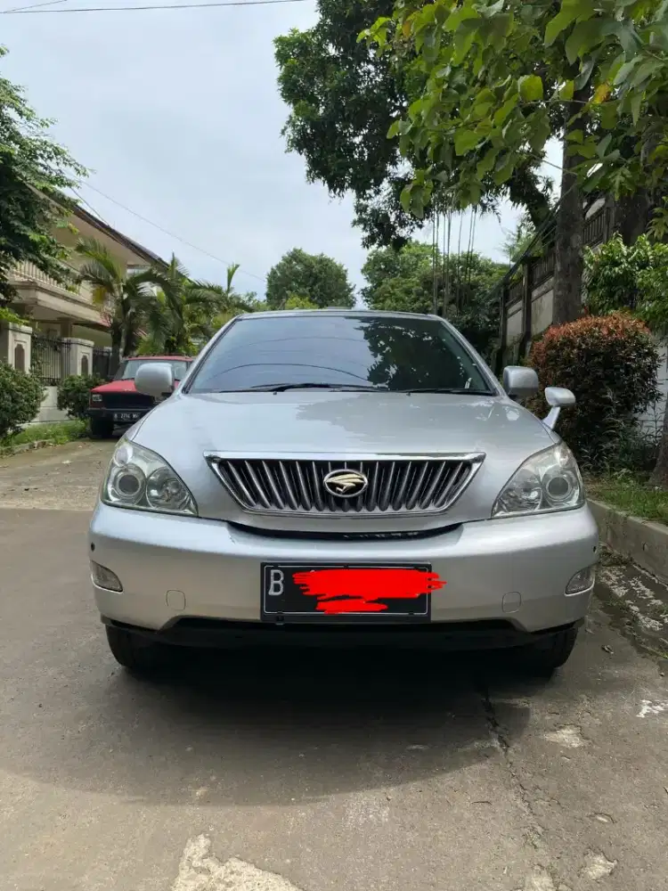 Dijual TOYOTA HARRIER 2.4 G silver 2011