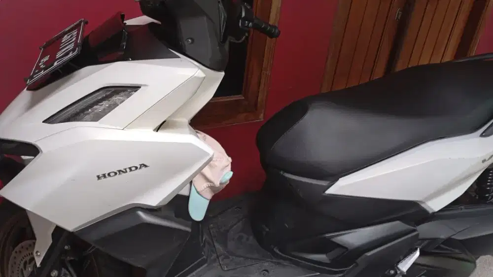 Di jual motor vario 160 ABS