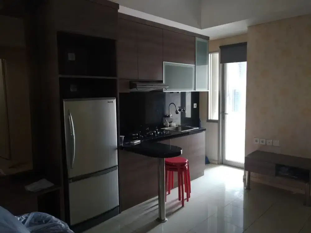 ready unit apartemen green lake sunter,tower southern,tipe 2bedrooms furnished,view danau,luas 20,AC dan waterheater