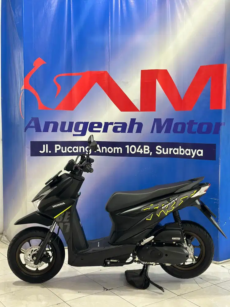 KM 1.040 . Honda Beat Street eSP TAHUN 2024
