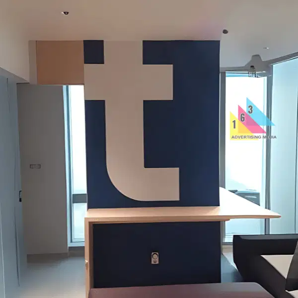 Sticker Vinyl Wall Branding Custom – Bahan Vinyl Premium Anti Air