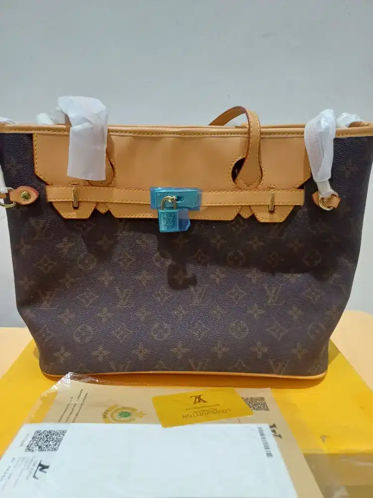 Tas baru wanita LV