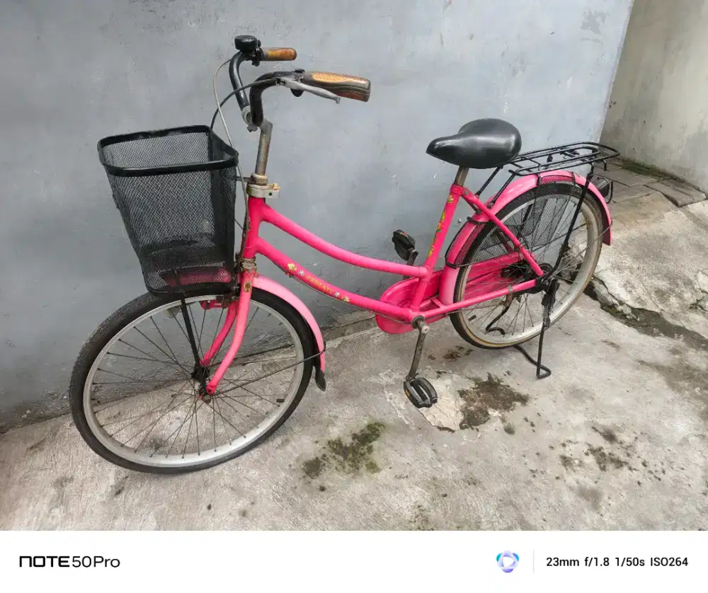 Sepeda Phoenix ukuran 26 warna Pink