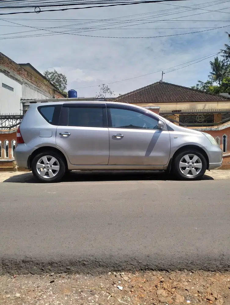 Nissan Livina 2008 Bensin