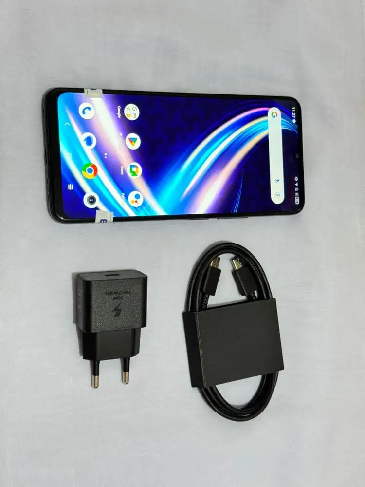 Sharp Aquos V7 plus 6/256GB