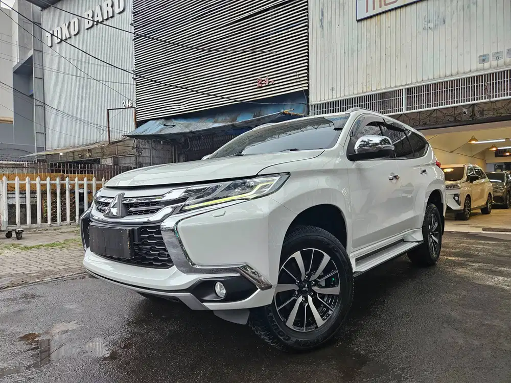 74 rb km full ori Pajero Sport 2.4 Dakar sunroof 2017 nik 2016 putih