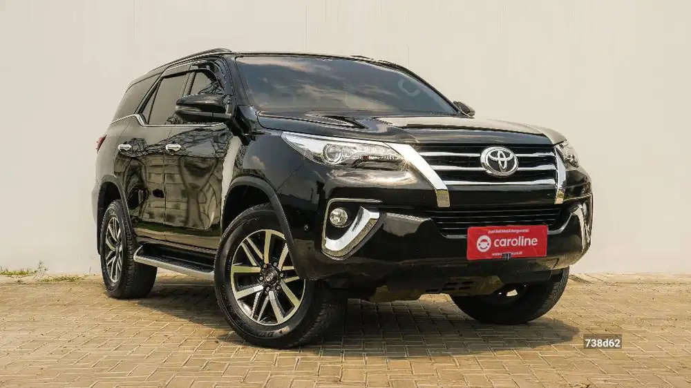 TOYOTA FORTUNER VRZ 2.4 DIESEL AT 2020 HITAM