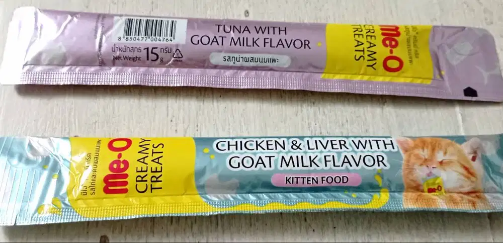 Makanan kucing snack me o