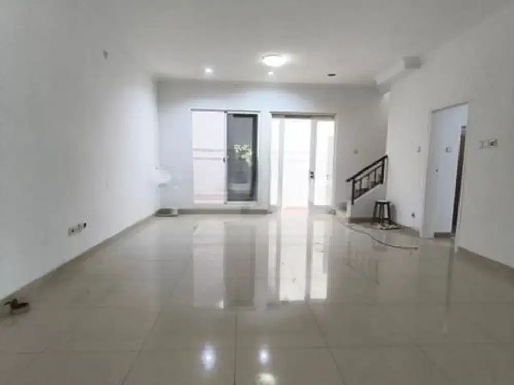 Rare Listing: Rumah Premium Siap Huni 120/160 di Puri Mansion – 4+1 Kamar, Keamanan 24 Jam
