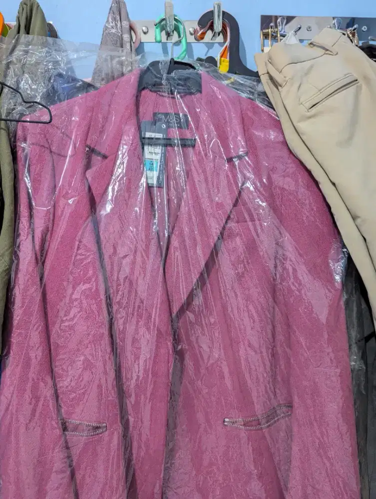 Jas Wanita Marks and Spencer Coat Panjang Musim Dingin Size 42