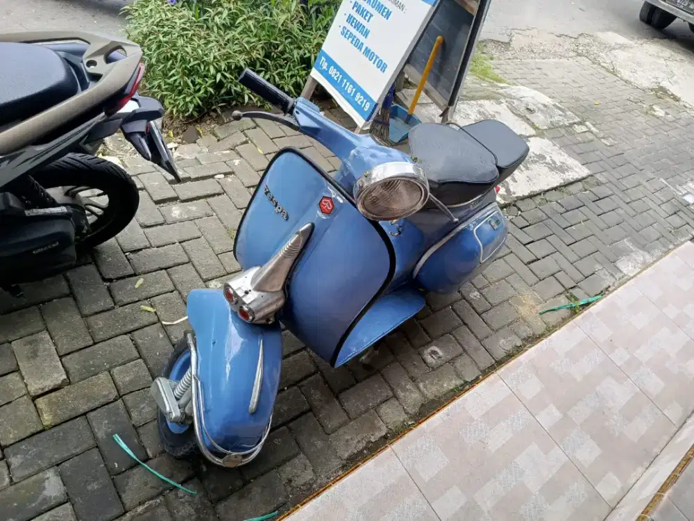Vespa super 150 tahun 75
