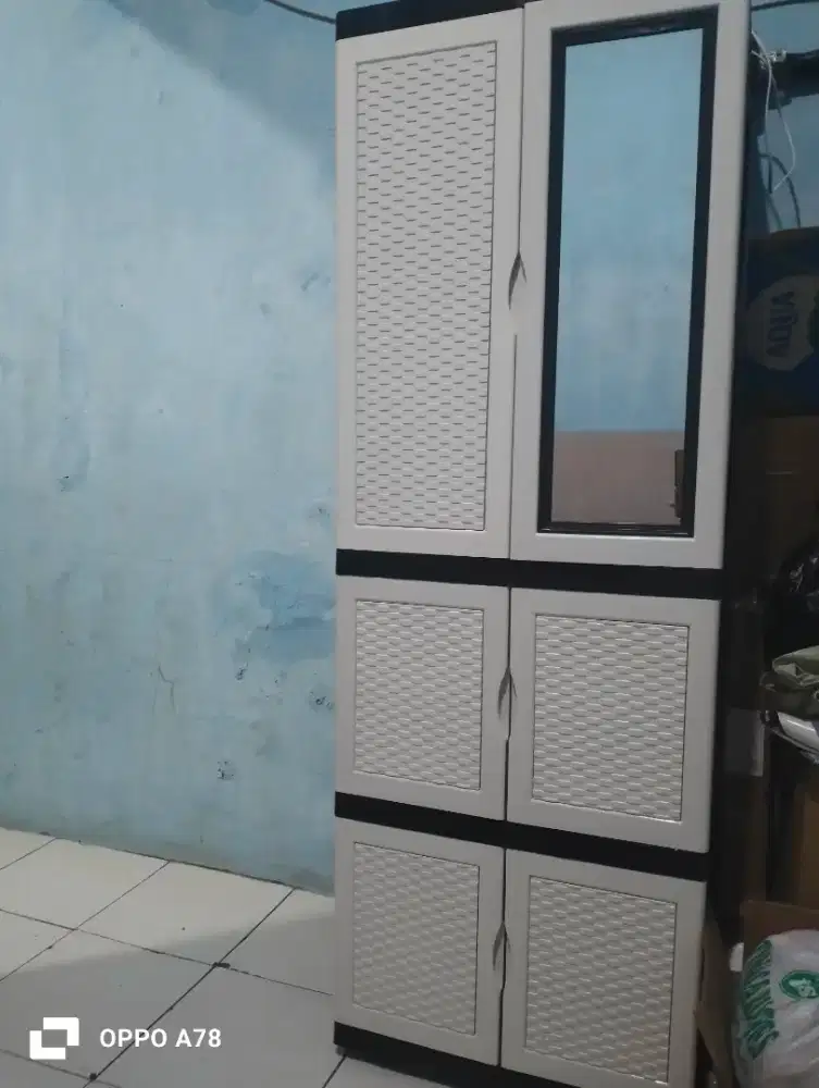 Lemari pakaian, lemari plastik 4 tingkat