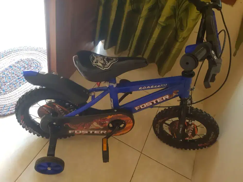 Sepeda anak usia 3-5th uk 12