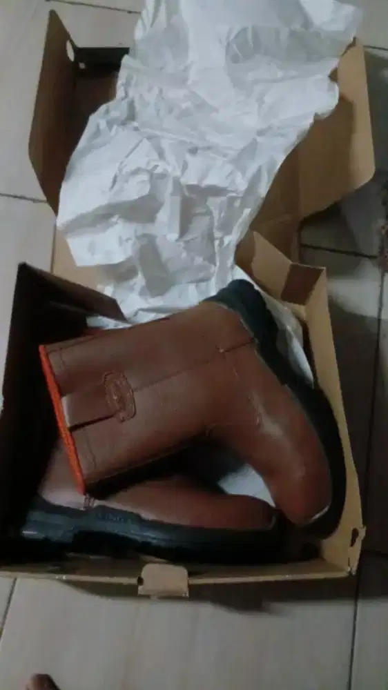 Jual sepatu booth masi baru