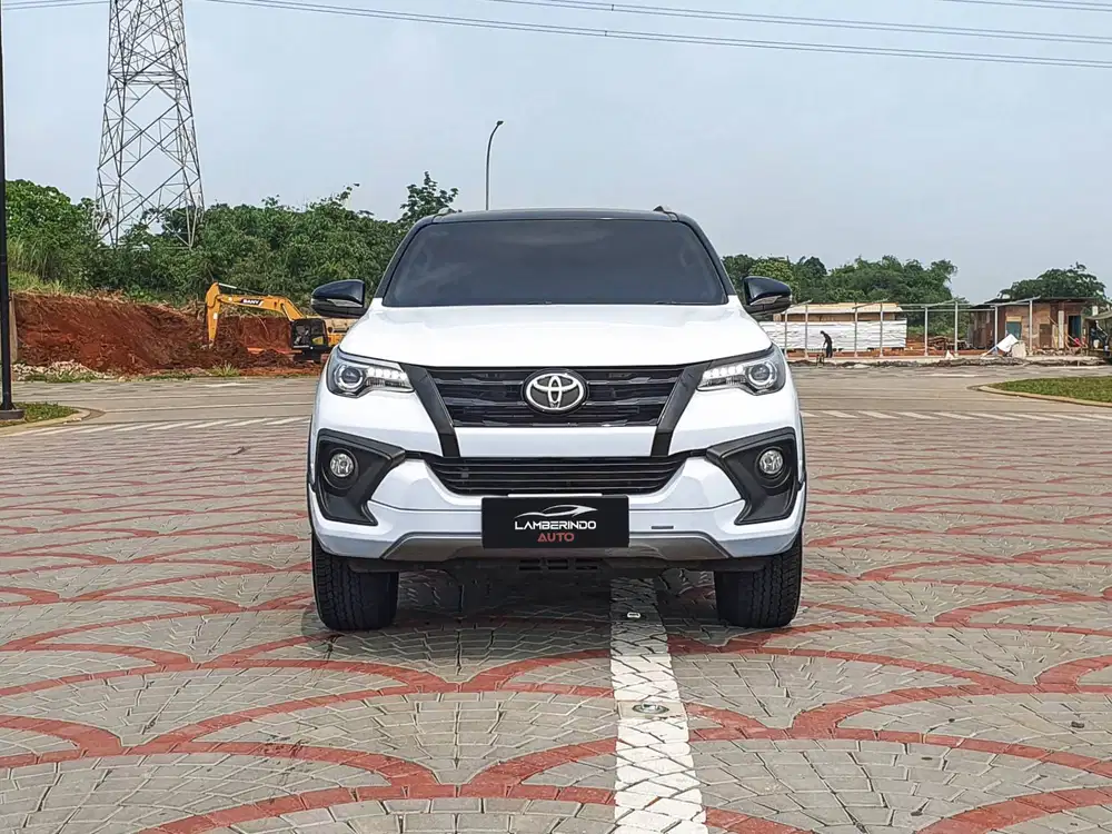 [LOW ODO !!] TOYOTA FORTUNER VRZ TRD 2.4 2018 DIESEL GR2.8 PAJERO 2019