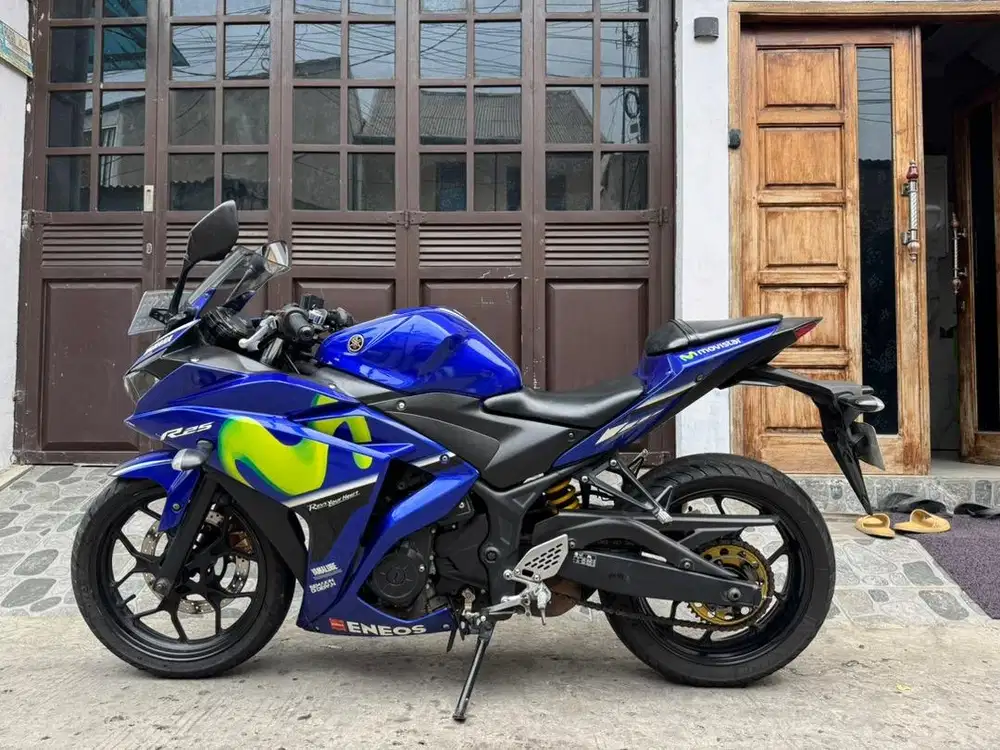 Yamaha R25 thun 2017 mesin halus jozz siap gas gan.