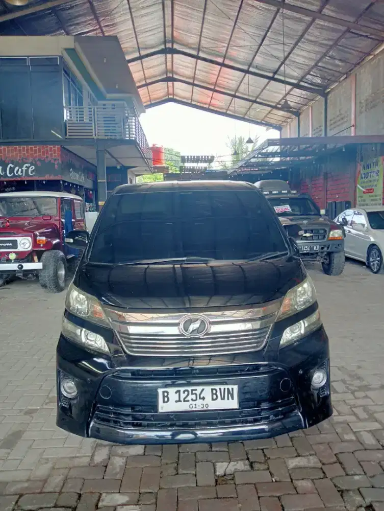 Vellfire Z 2.4 AT 2010