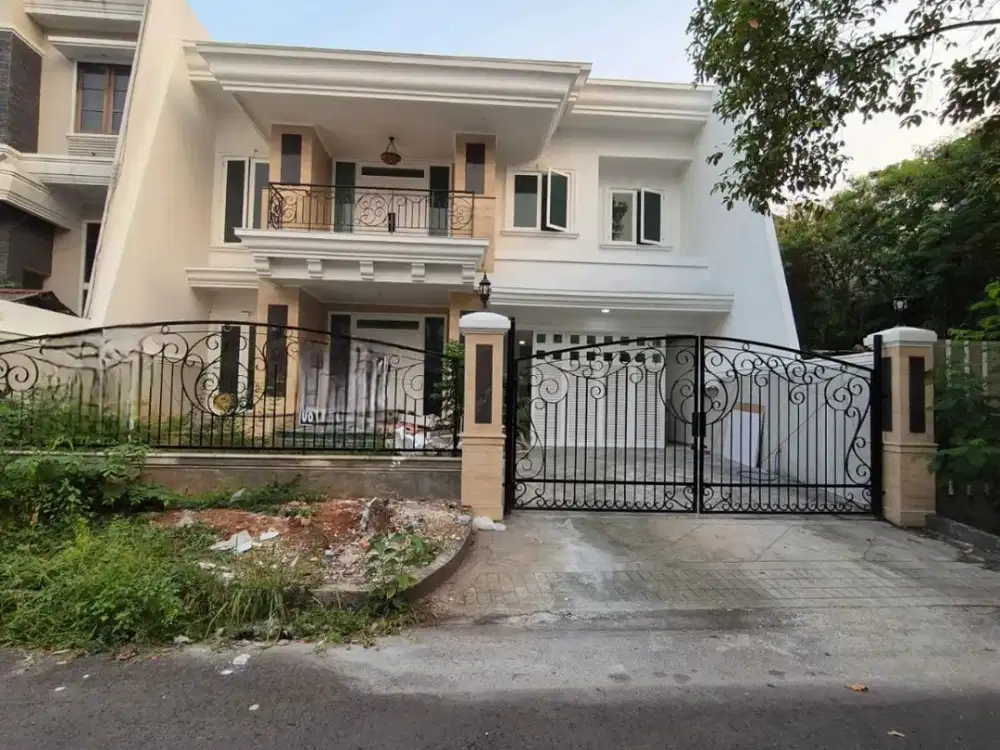 Rumah Mewah di Puri Indah , Siap Huni, Lokasi sangat Strategis