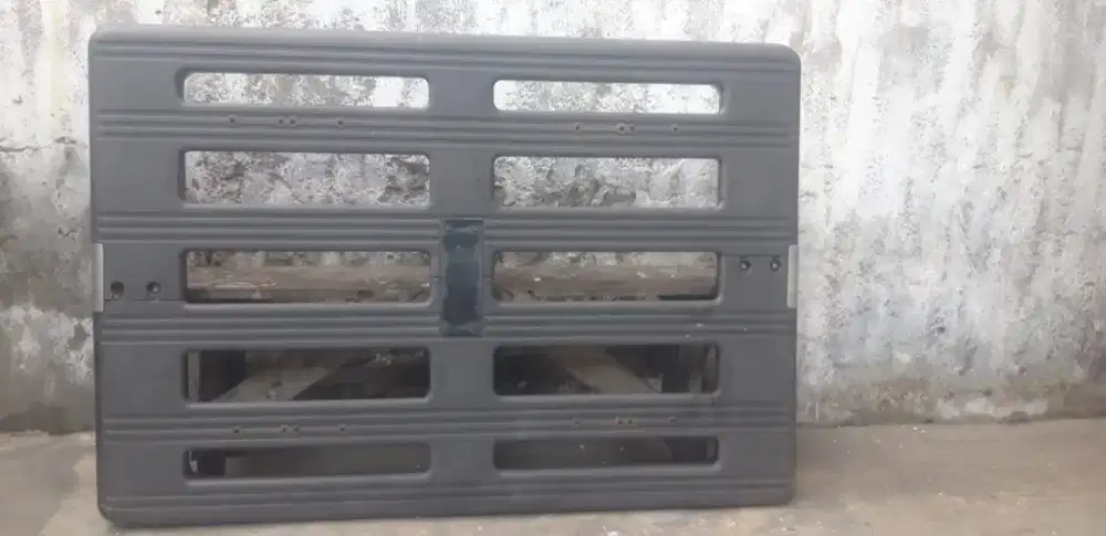 Jual roof rack universal apa adanya masih bagus no bracket